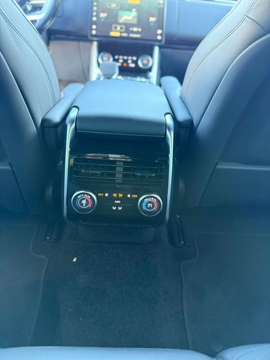 2023 Land Rover Range Rover L460 - Image 20 of 21