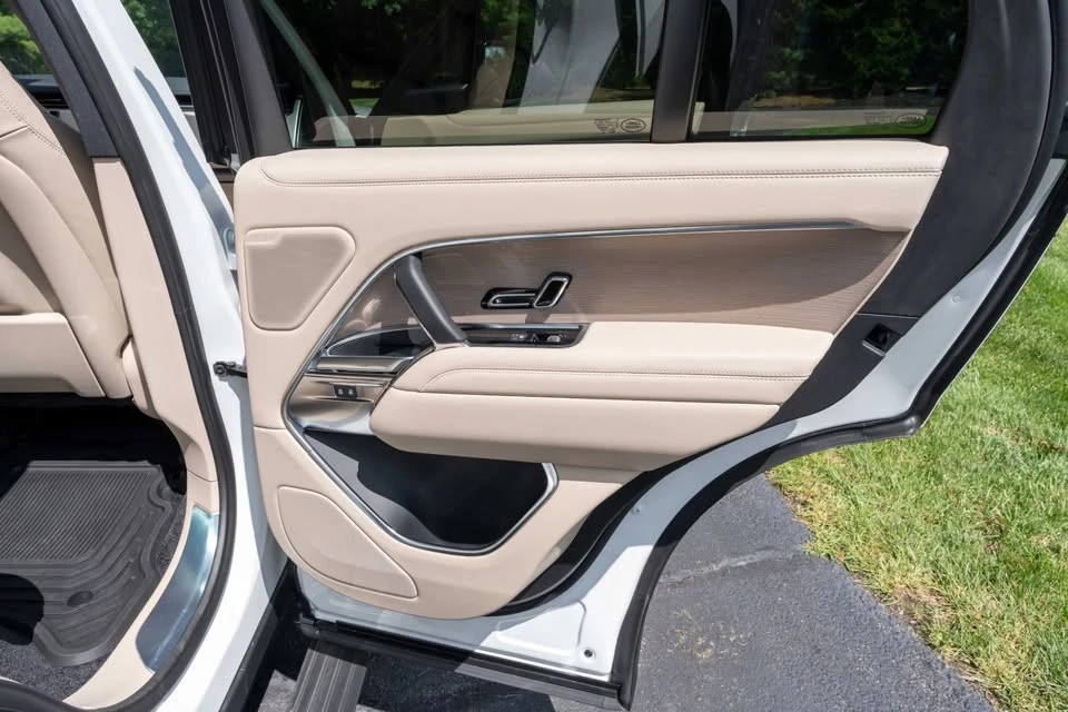 2023 Land Rover Range Rover L460 - Image 13 of 20