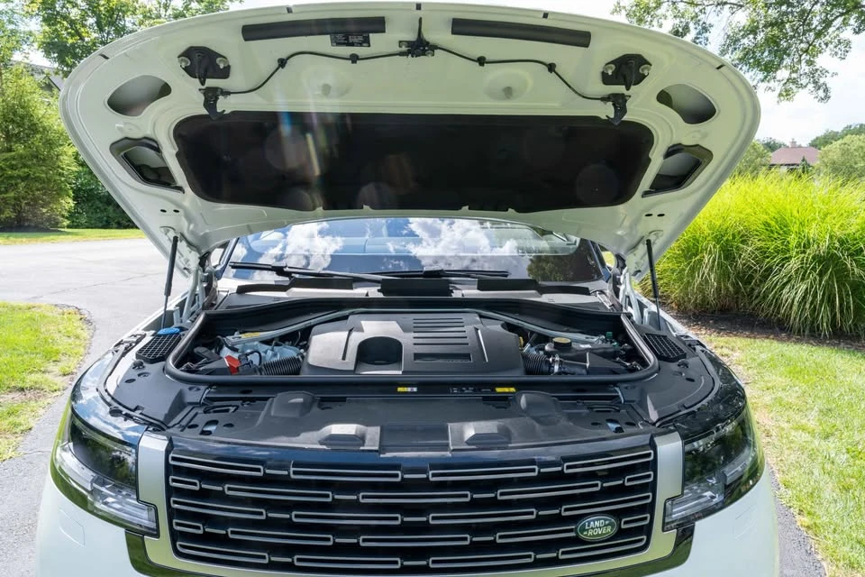 2023 Land Rover Range Rover L460 - Image 16 of 20