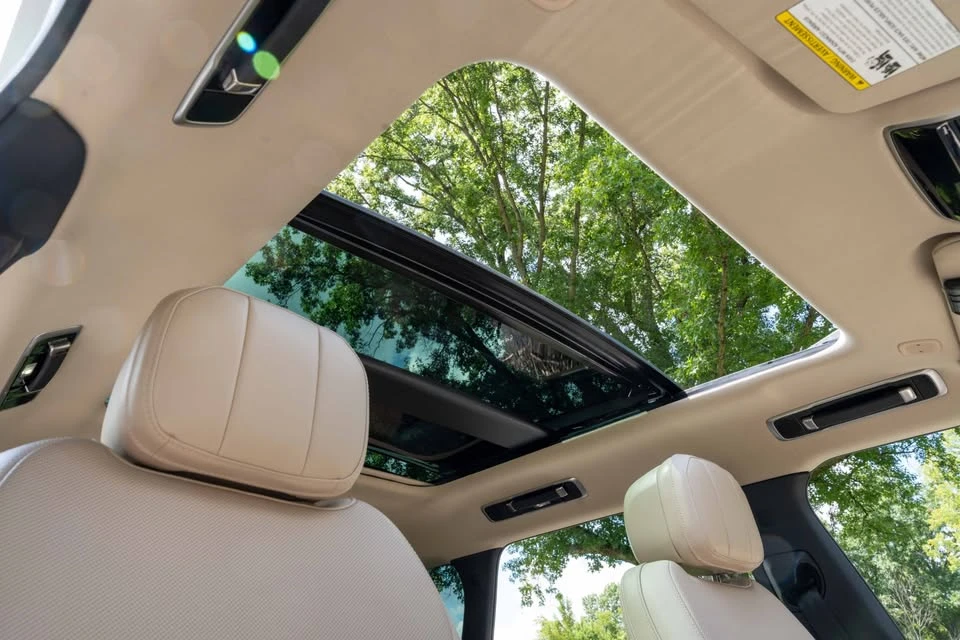 2023 Land Rover Range Rover L460 - Image 10 of 20