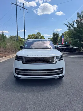 2023 Land Rover Range Rover P400 SE Sport Utility 4D