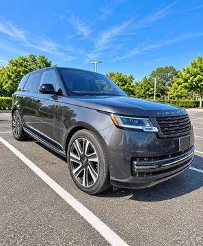 2023 Land Rover Range Rover P400 SE Sport Utility 4D