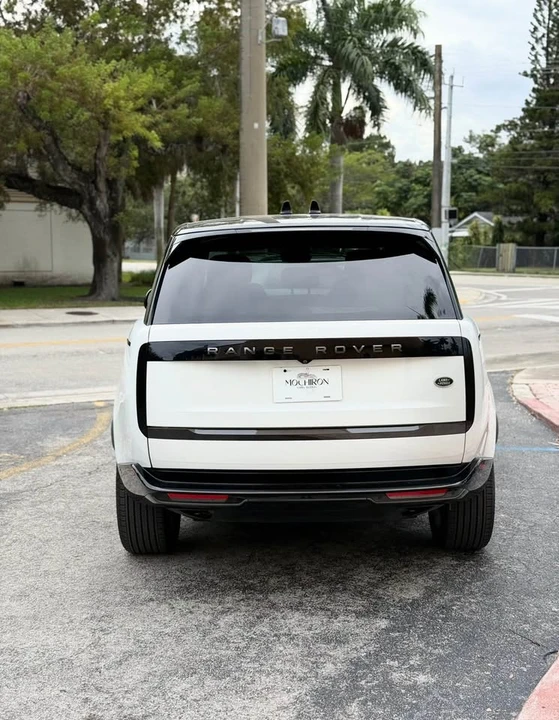 2023 Land Rover Range Rover L460 - Image 6 of 19
