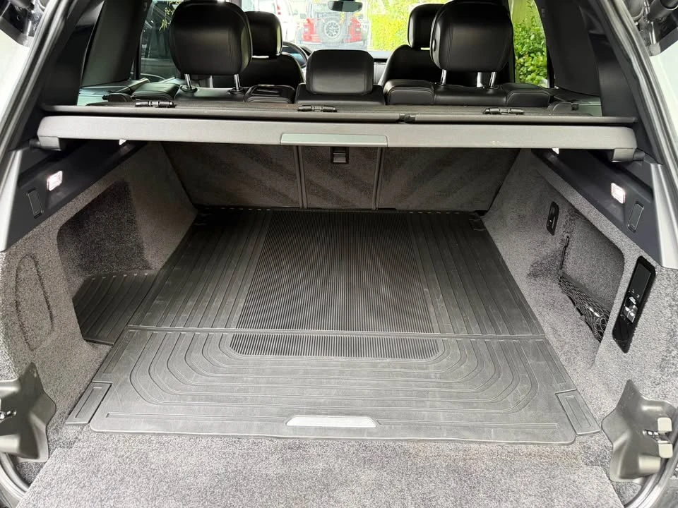 2023 Land Rover Range Rover L460 - Image 17 of 19