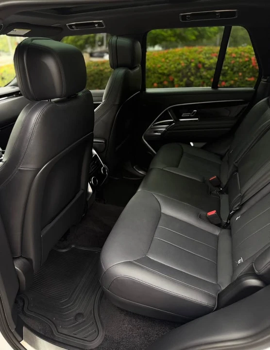 2023 Land Rover Range Rover L460 - Image 9 of 19