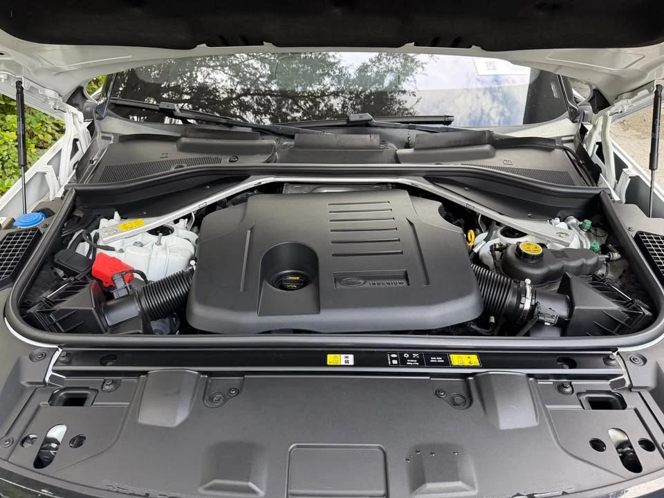 2023 Land Rover Range Rover L460 - Image 18 of 19