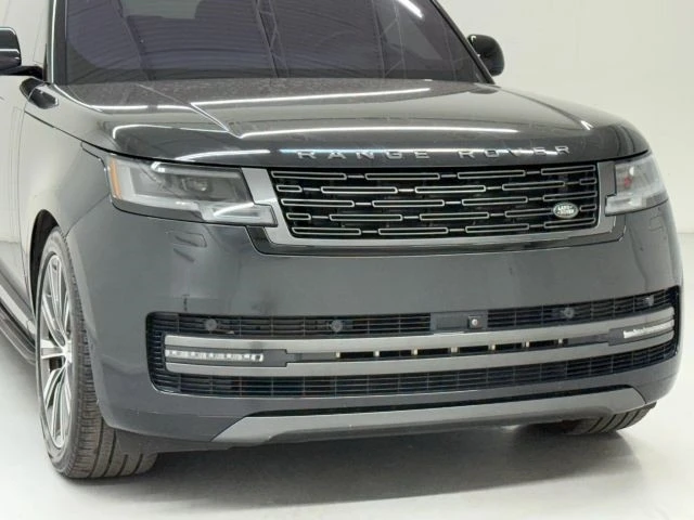 2023 Land Rover Range Rover L460 - Image 11 of 12