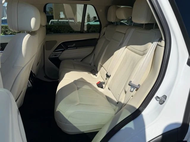 2023 Land Rover Range Rover L460 - Image 6 of 19