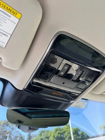 2023 Land Rover Range Rover L460 - Image 19 of 19