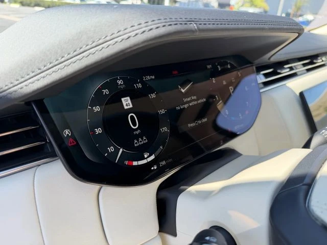2023 Land Rover Range Rover L460 - Image 15 of 19