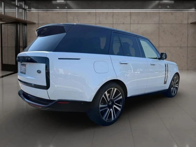 2023 Land Rover Range Rover L460 - Image 2 of 19