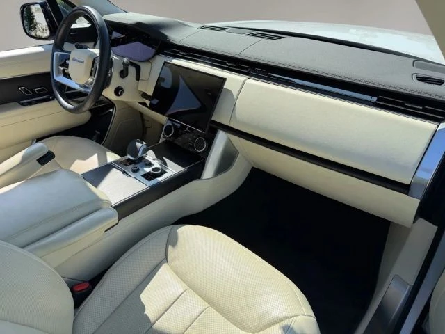 2023 Land Rover Range Rover L460 - Image 12 of 19