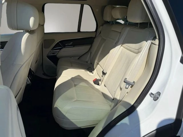 2023 Land Rover Range Rover L460 - Image 6 of 19