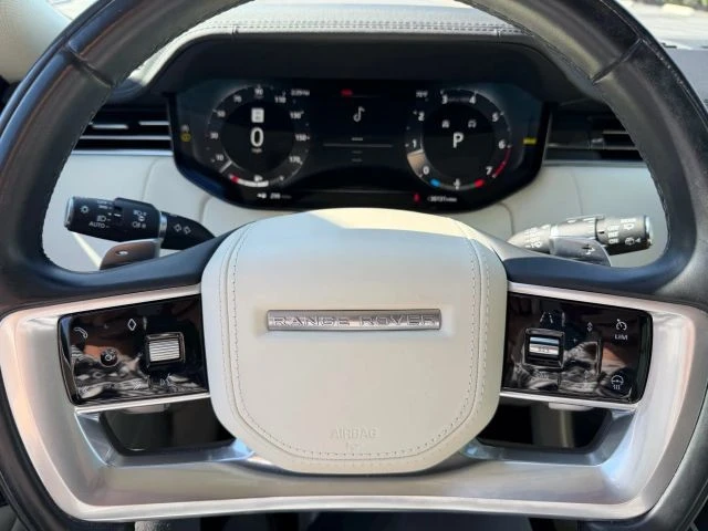 2023 Land Rover Range Rover L460 - Image 18 of 19