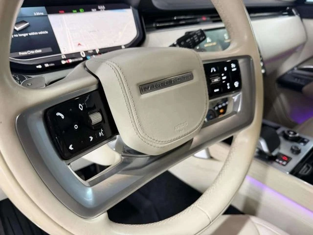 2023 Land Rover Range Rover L460 - Image 26 of 31