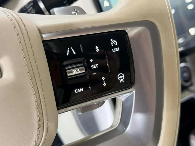 2023 Land Rover Range Rover L460 - Image 19 of 31
