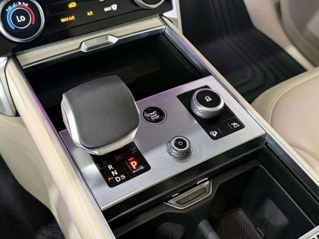 2023 Land Rover Range Rover L460 - Image 16 of 31