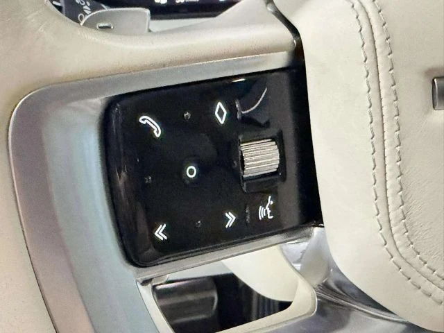 2023 Land Rover Range Rover L460 - Image 20 of 31