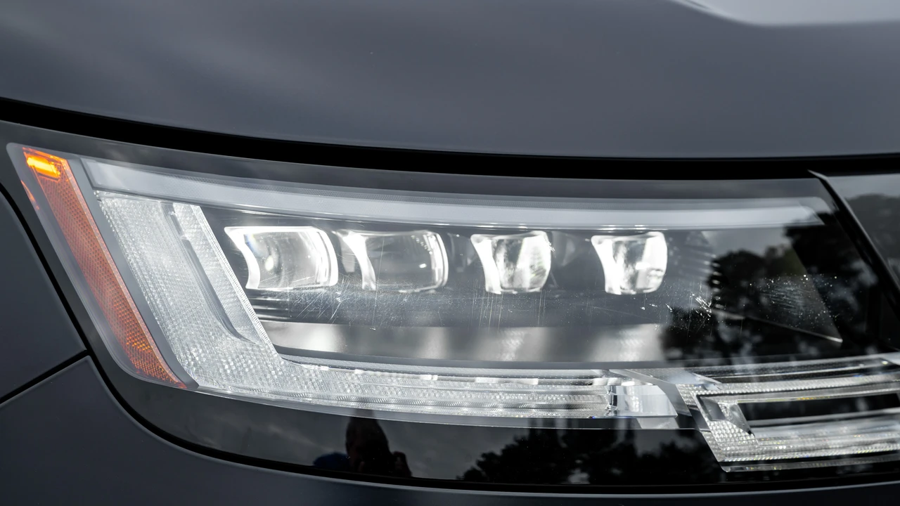 2023 Land Rover Range Rover L460 - Image 9 of 31