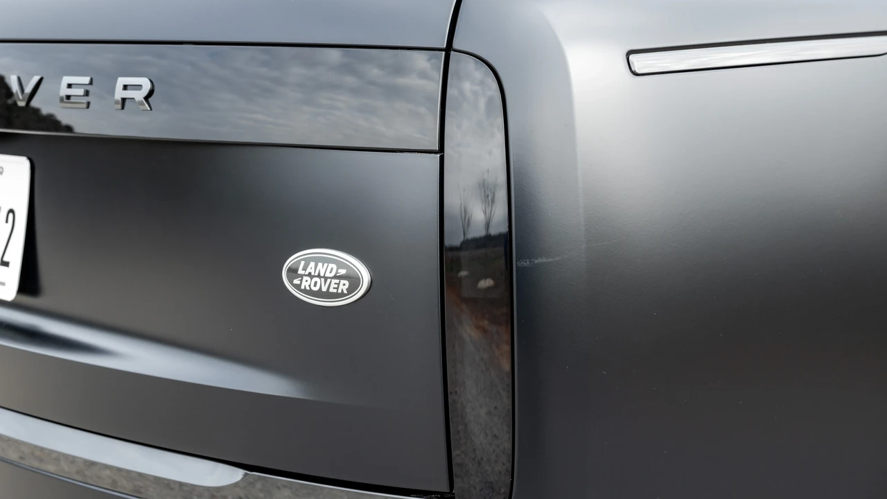 2023 Land Rover Range Rover L460 - Image 20 of 31