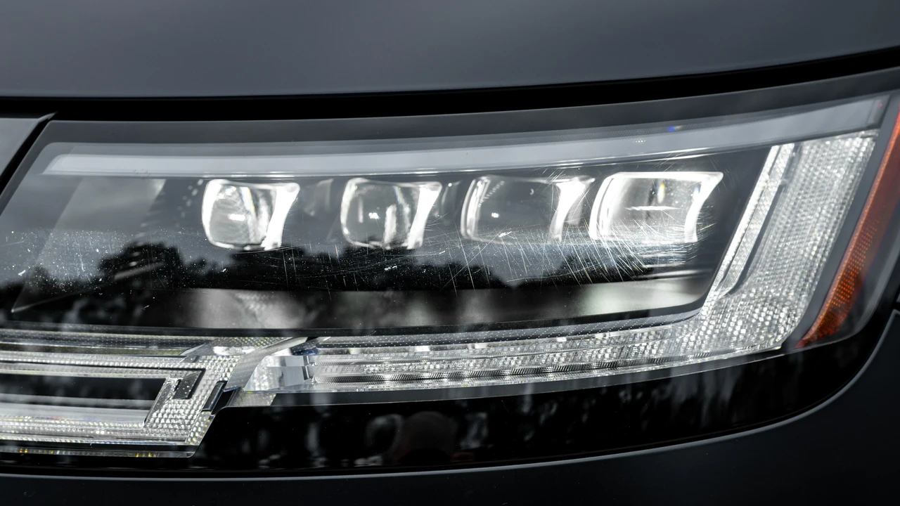 2023 Land Rover Range Rover L460 - Image 10 of 31