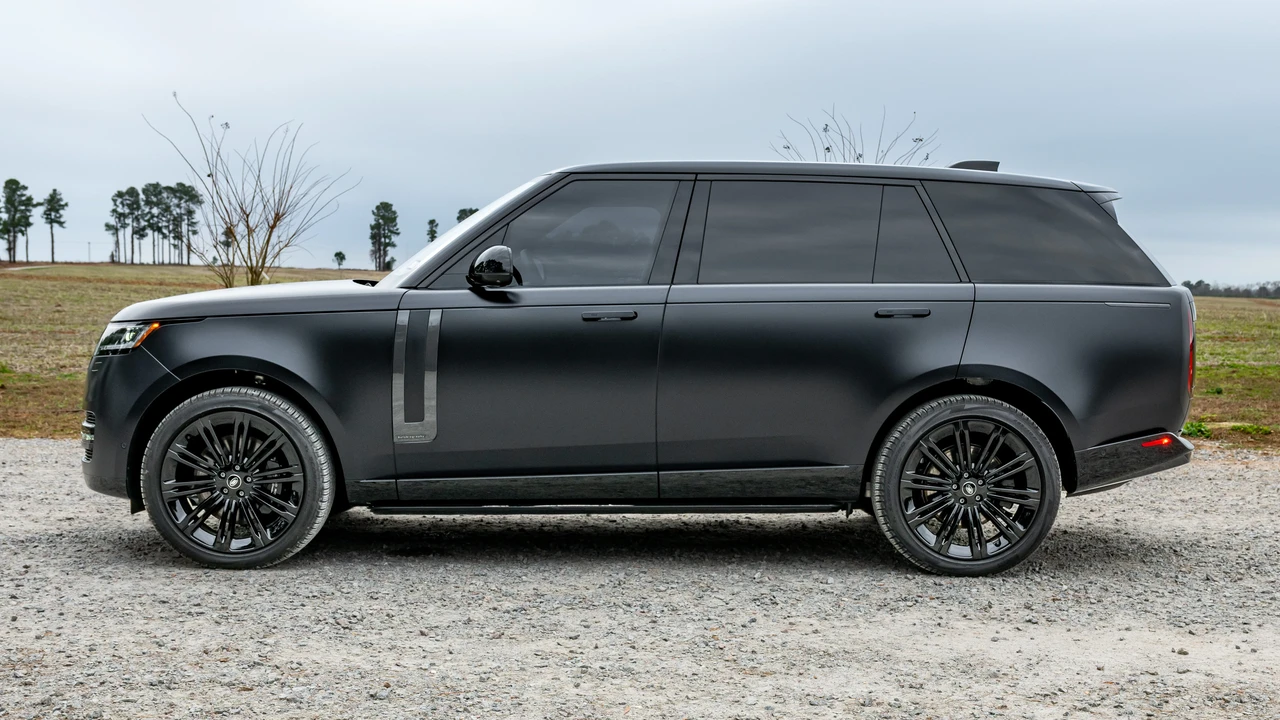 2023 Land Rover Range Rover L460 - Image 5 of 31