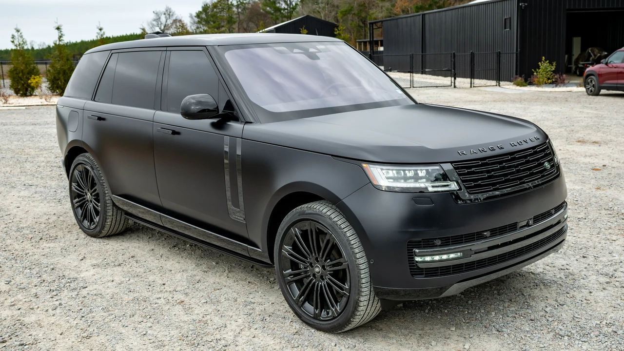 2023 Land Rover Range Rover L460 - Image 3 of 31