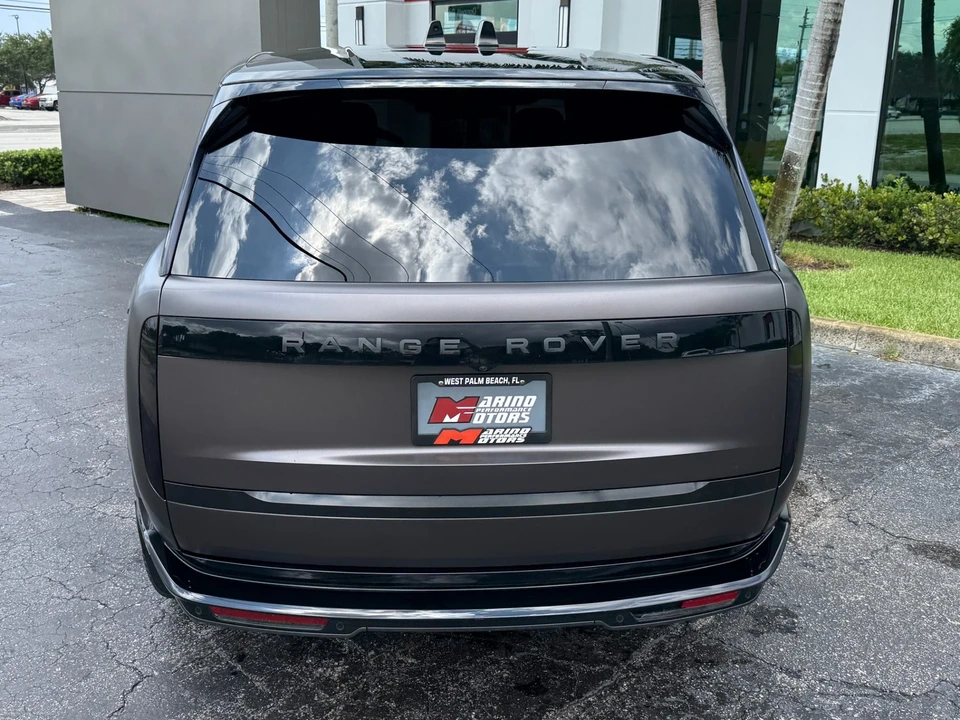 2023 Land Rover Range Rover L460 - Image 16 of 31