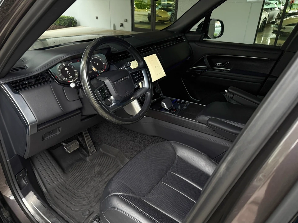 2023 Land Rover Range Rover L460 - Image 20 of 31