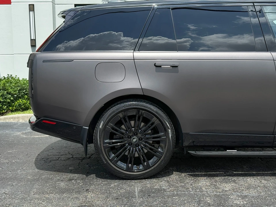 2023 Land Rover Range Rover L460 - Image 4 of 31