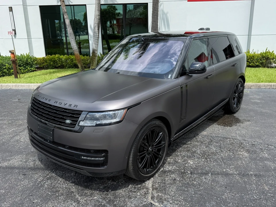 2023 Land Rover Range Rover L460 - Image 10 of 31
