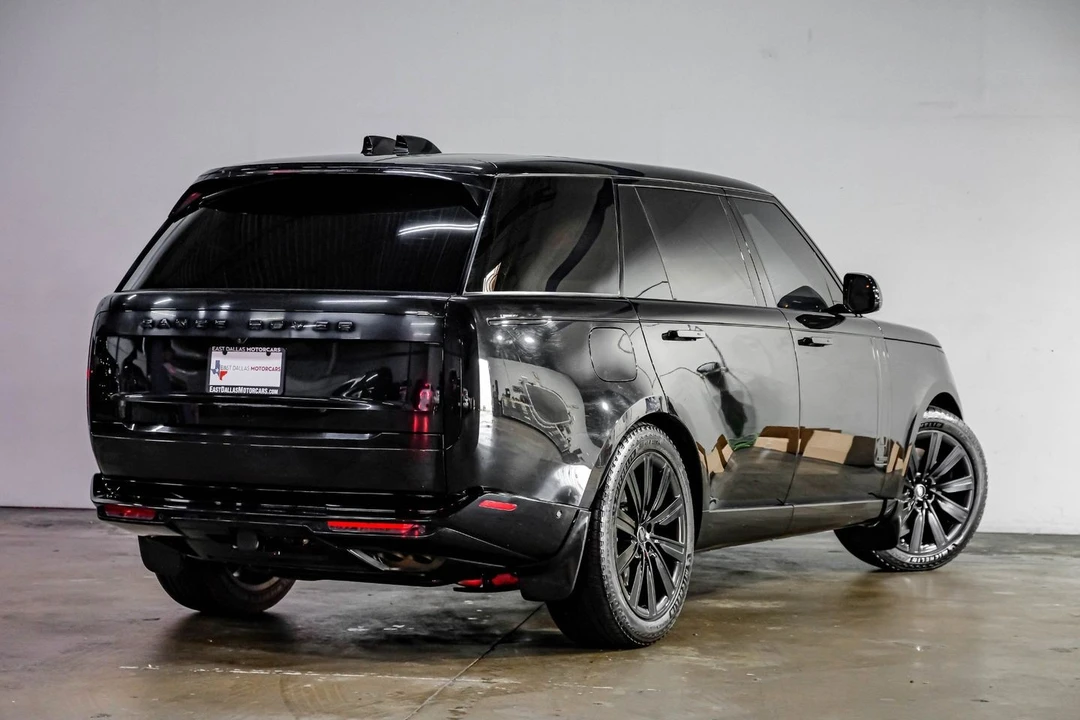 2023 Land Rover Range Rover L460 - Image 12 of 31