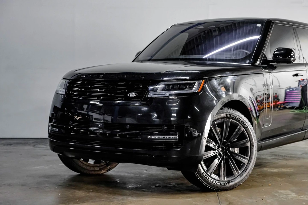 2023 Land Rover Range Rover L460 - Image 9 of 31