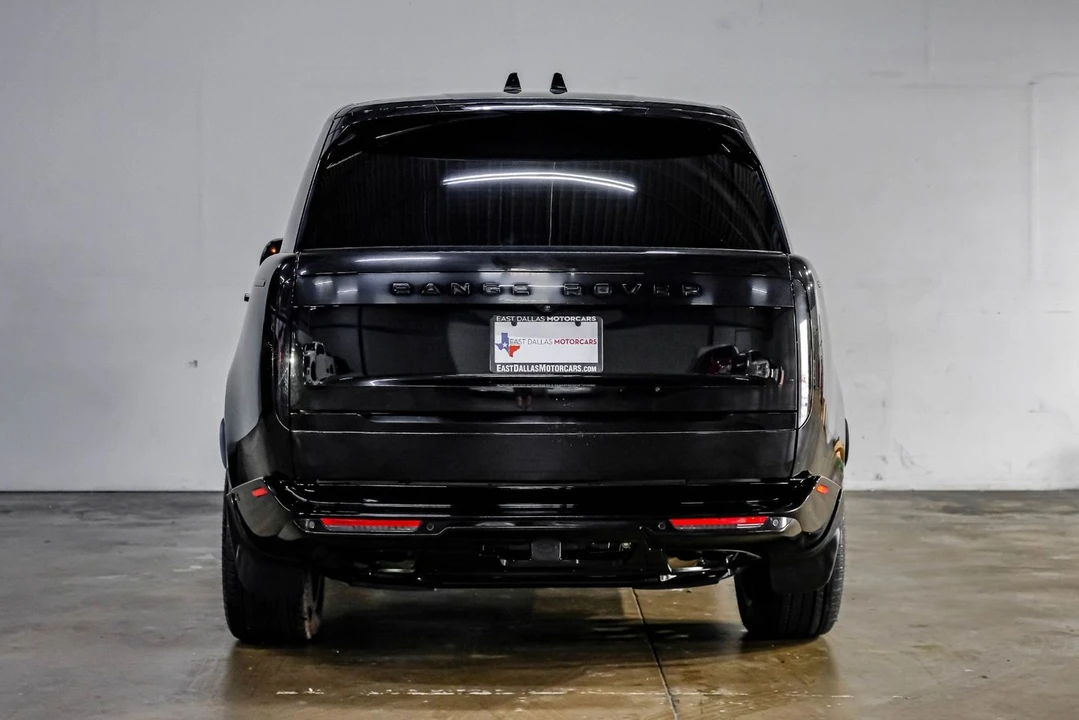 2023 Land Rover Range Rover L460 - Image 15 of 31
