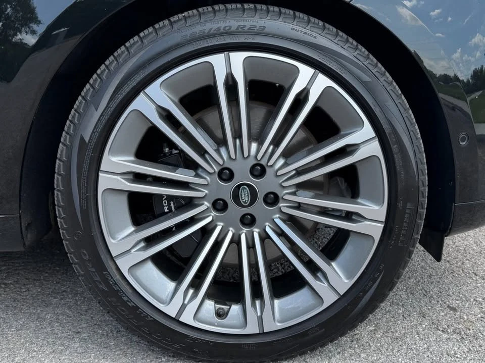 2023 Land Rover Range Rover L460 - Image 11 of 18