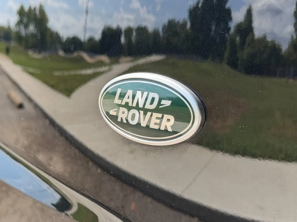 2023 Land Rover Range Rover L460 - Image 16 of 18