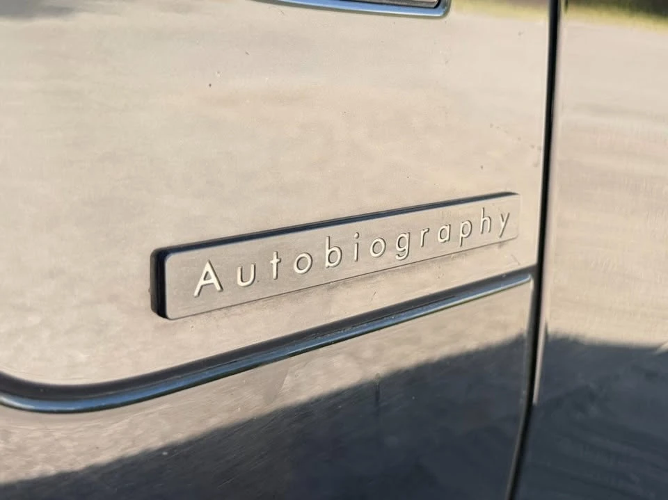 2023 Land Rover Range Rover L460 - Image 18 of 18