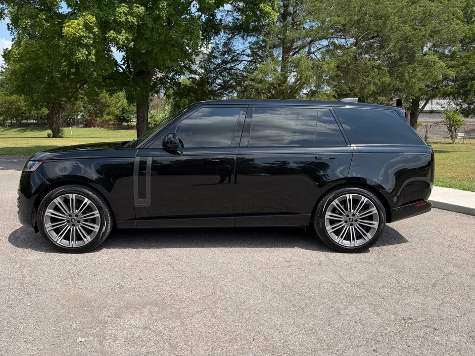 2023 Land Rover Range Rover L460 - Image 7 of 18