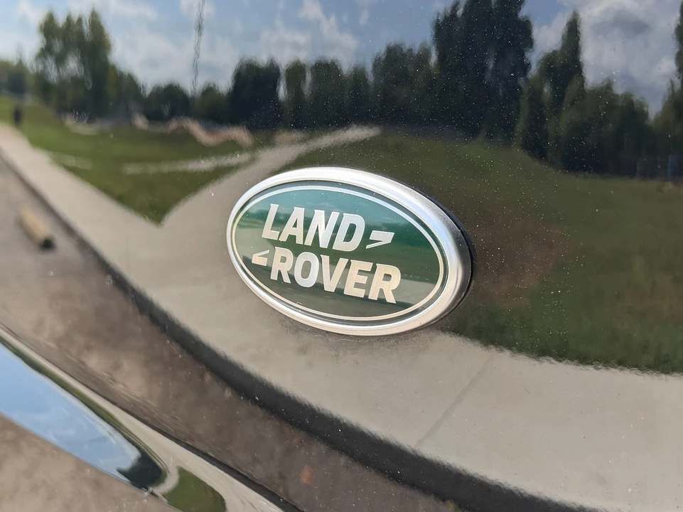 2023 Land Rover Range Rover L460 - Image 16 of 18