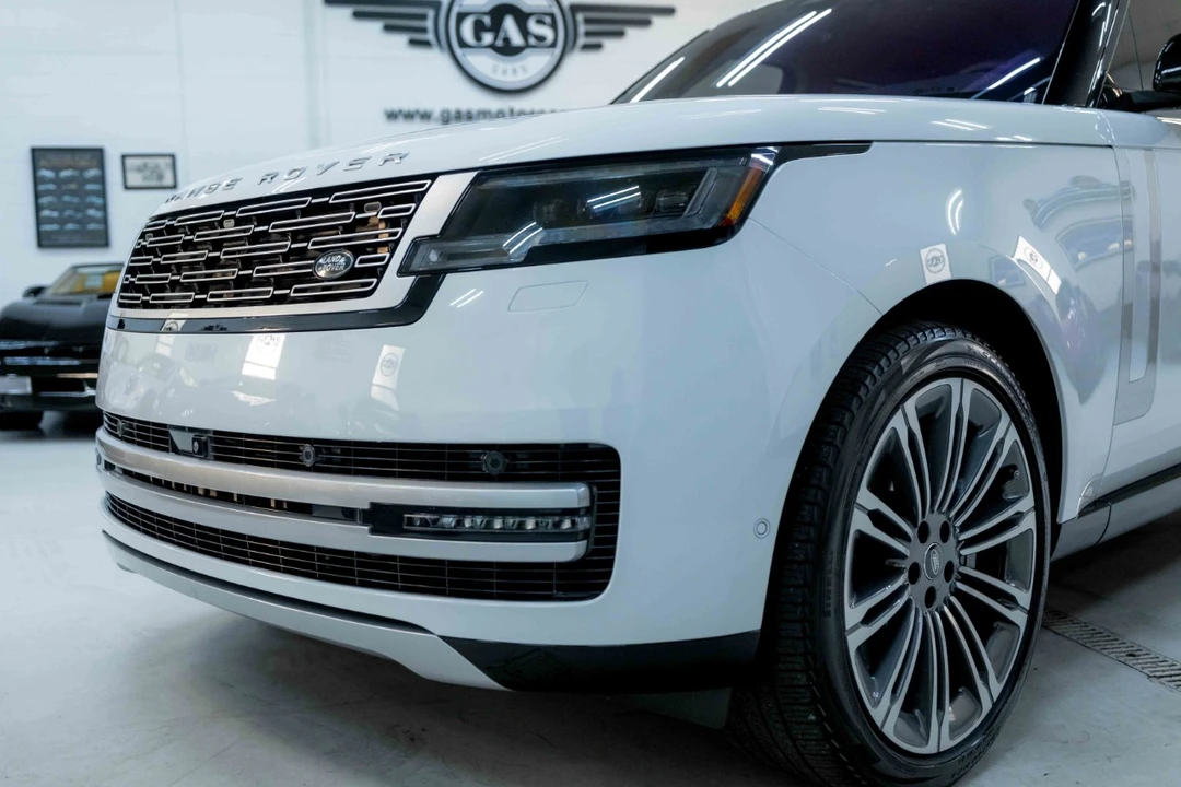 2023 Land Rover Range Rover L460 - Image 12 of 21