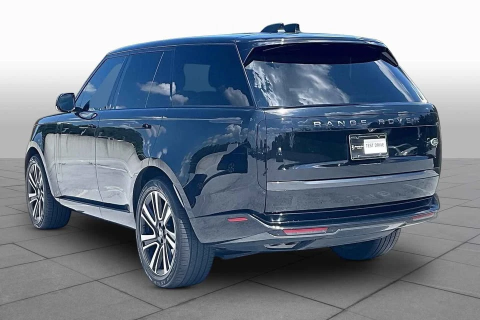 2023 Land Rover Range Rover L460 - Image 5 of 15