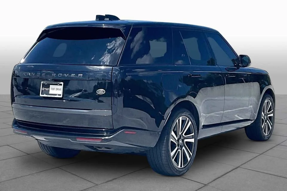 2023 Land Rover Range Rover L460 - Image 6 of 15