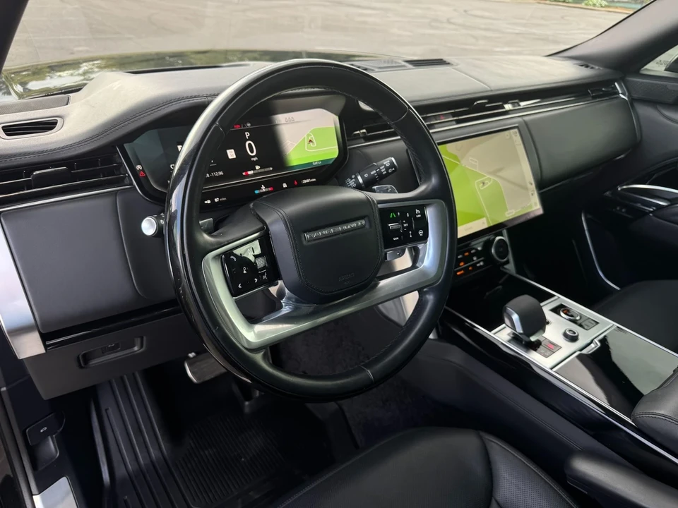 2023 Land Rover Range Rover L460 - Image 17 of 21