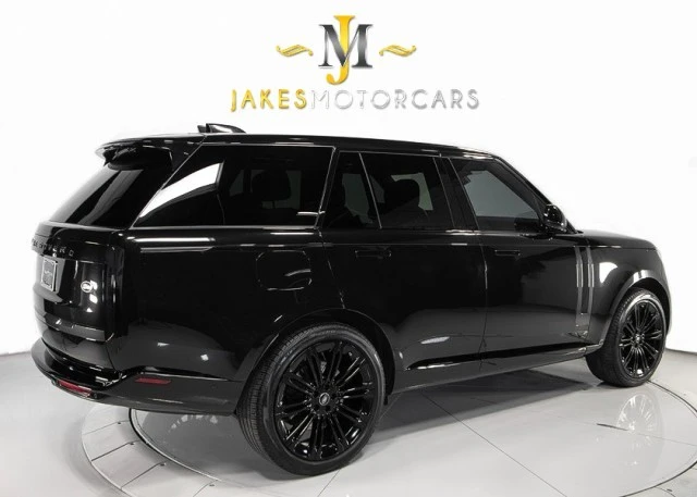 2023 Land Rover Range Rover L460 - Image 10 of 21