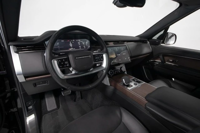 2023 Land Rover Range Rover L460 - Image 5 of 21