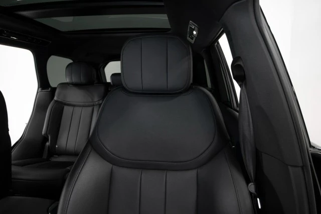 2023 Land Rover Range Rover L460 - Image 4 of 21
