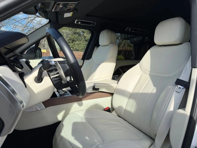 2023 Land Rover Range Rover L460 - Image 11 of 12