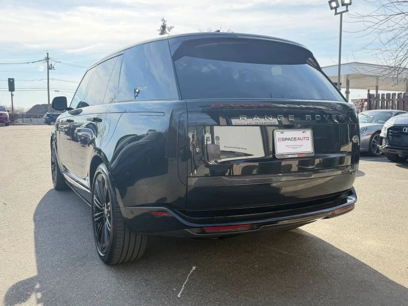 2023 Land Rover Range Rover L460 - Image 7 of 12