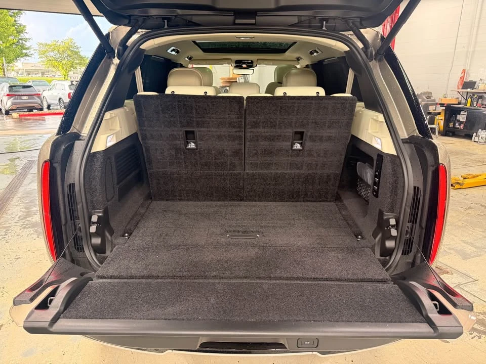 2023 Land Rover Range Rover L460 - Image 20 of 20