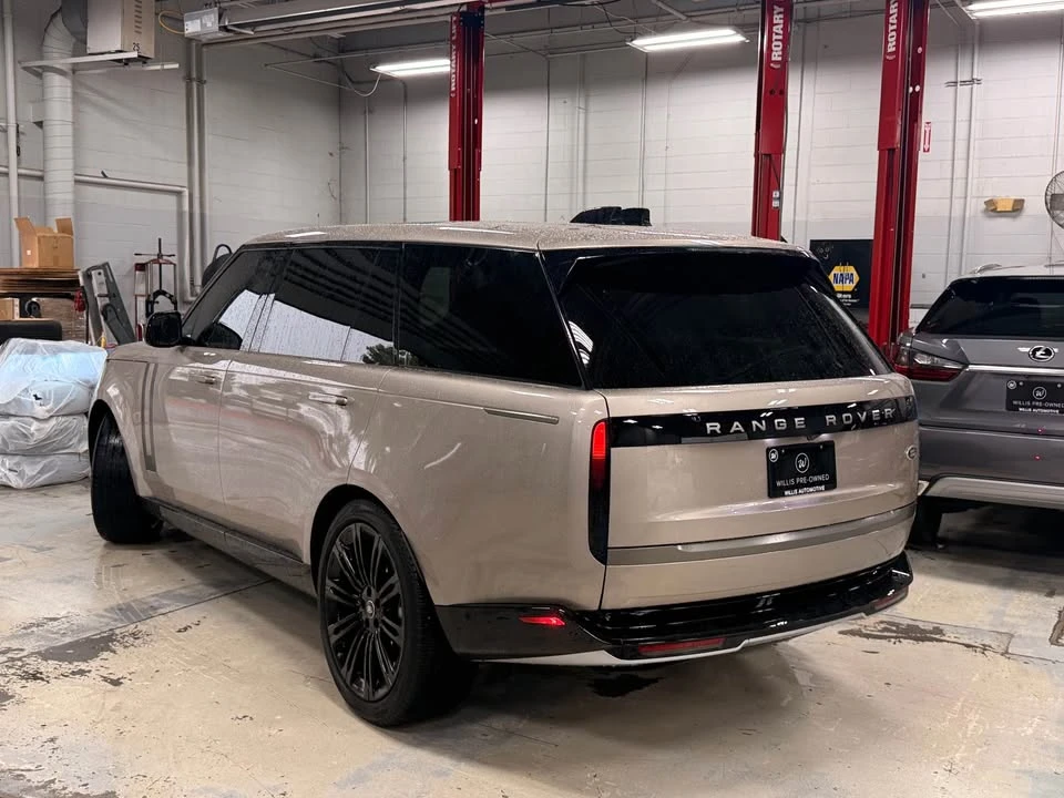 2023 Land Rover Range Rover L460 - Image 5 of 20